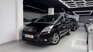 Miniatura de Peugeot 5008 - Foto 1