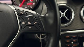 Miniatura de Mercedes GLA - Foto 8