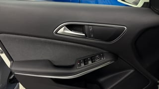 Miniatura de Mercedes GLA - Foto 16