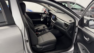 Miniatura de KIA Stonic - Foto 14