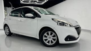 Miniatura de Peugeot 208 - Foto 4