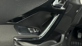 Miniatura de Peugeot 208 - Foto 15