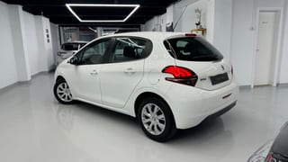 Miniatura de Peugeot 208 - Foto 2