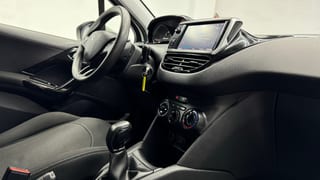 Miniatura de Peugeot 208 - Foto 7