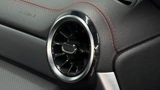 Miniatura de Mercedes CLA - Foto 17
