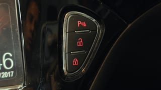 Miniatura de Opel Corsa GLP - Foto 10