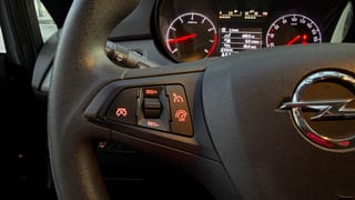 Miniatura de Opel CORSA-E - Foto 4