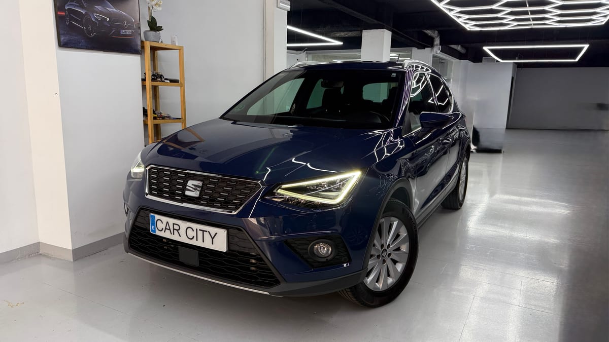 Coche de segunda mano Seat Arona en Barcelona - Vista 1