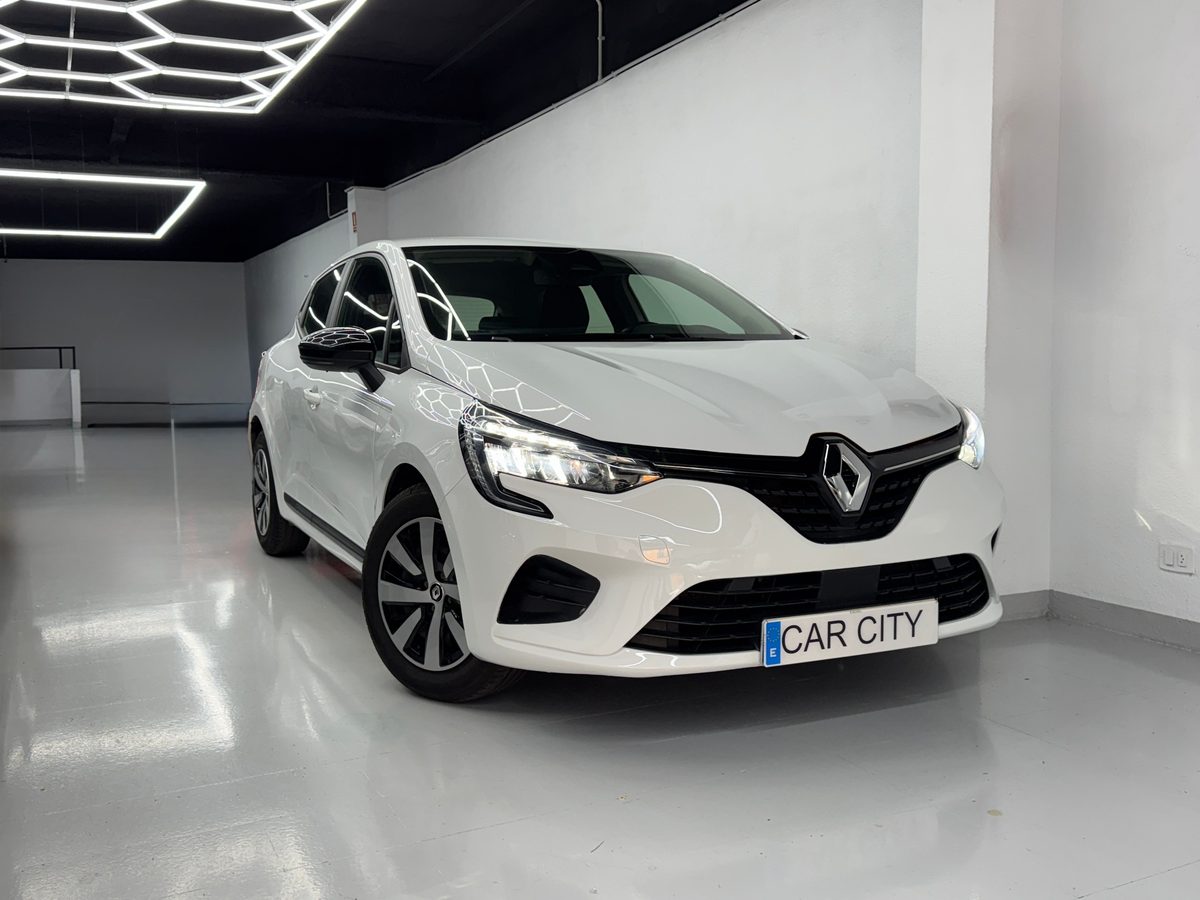 Coche de segunda mano Renault Clio en Barcelona - Vista 1