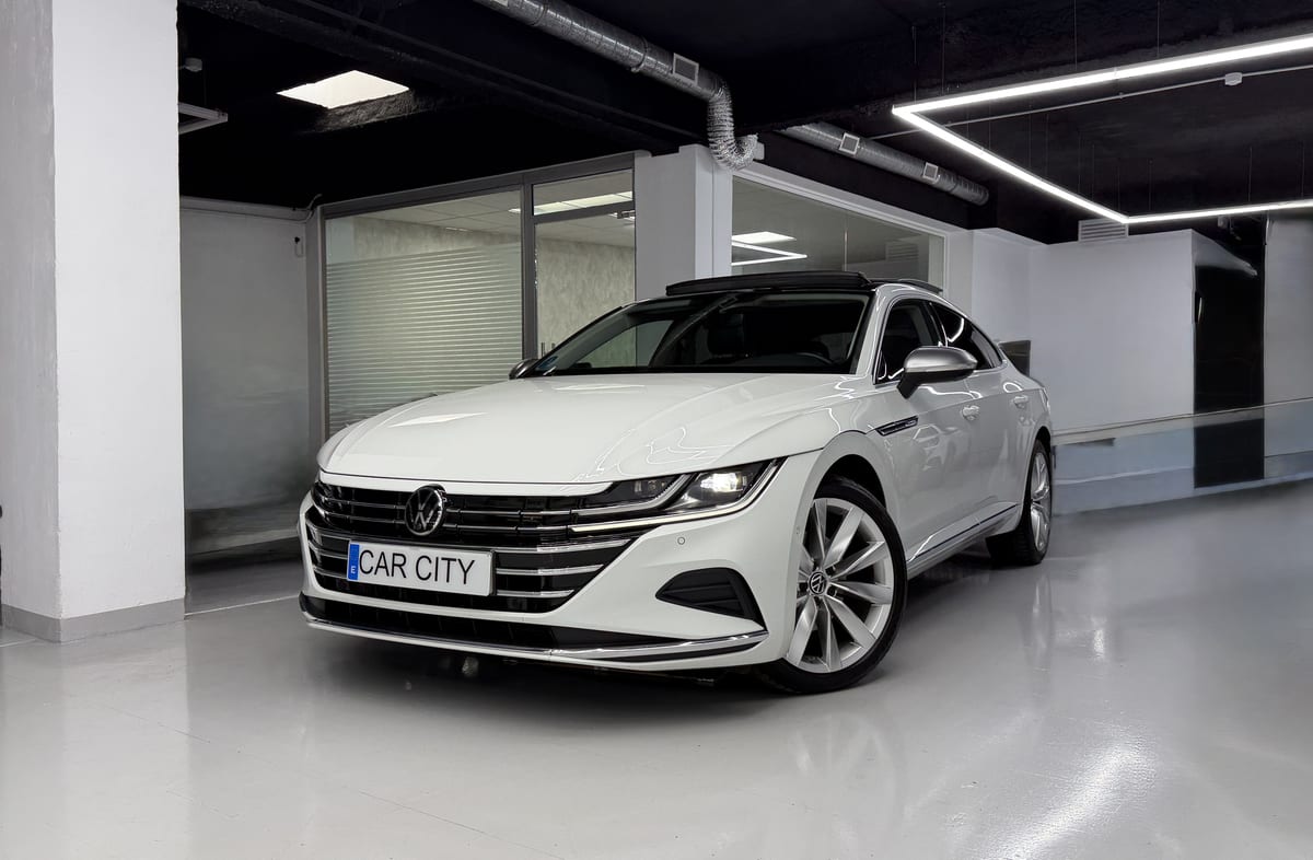 Coche de segunda mano Volkswagen Arteon en Barcelona - Vista 1