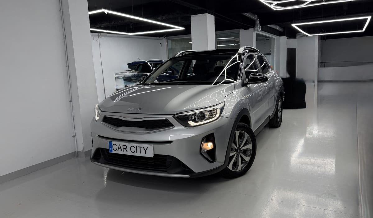 Coche de segunda mano KIA Stonic en Barcelona - Vista 1