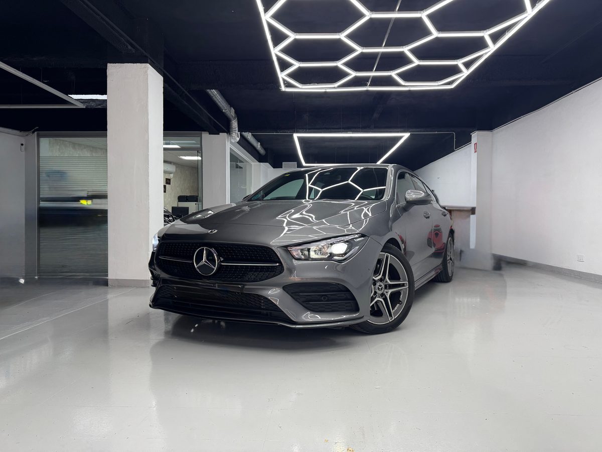 Coche de segunda mano Mercedes CLA en Barcelona - Vista 1