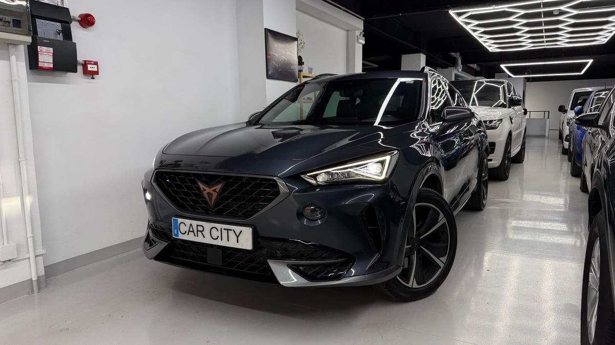 Coche de segunda mano Cupra Formentor en Barcelona - Vista 1