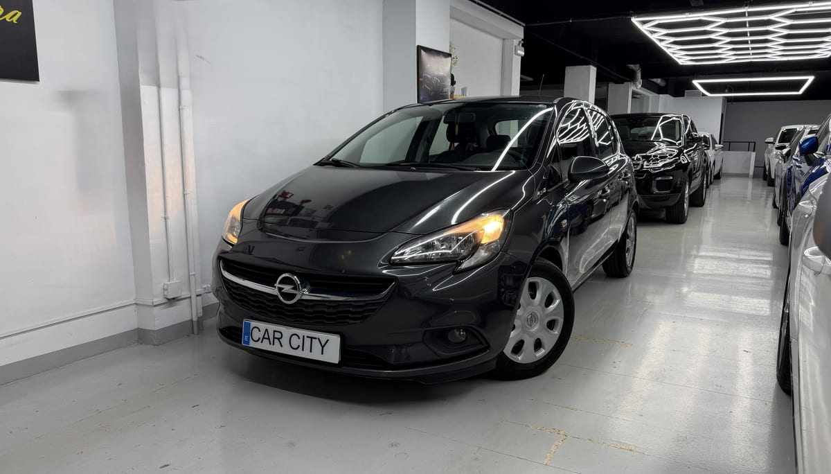 Coche de segunda mano Opel Corsa E en Barcelona - Vista 1
