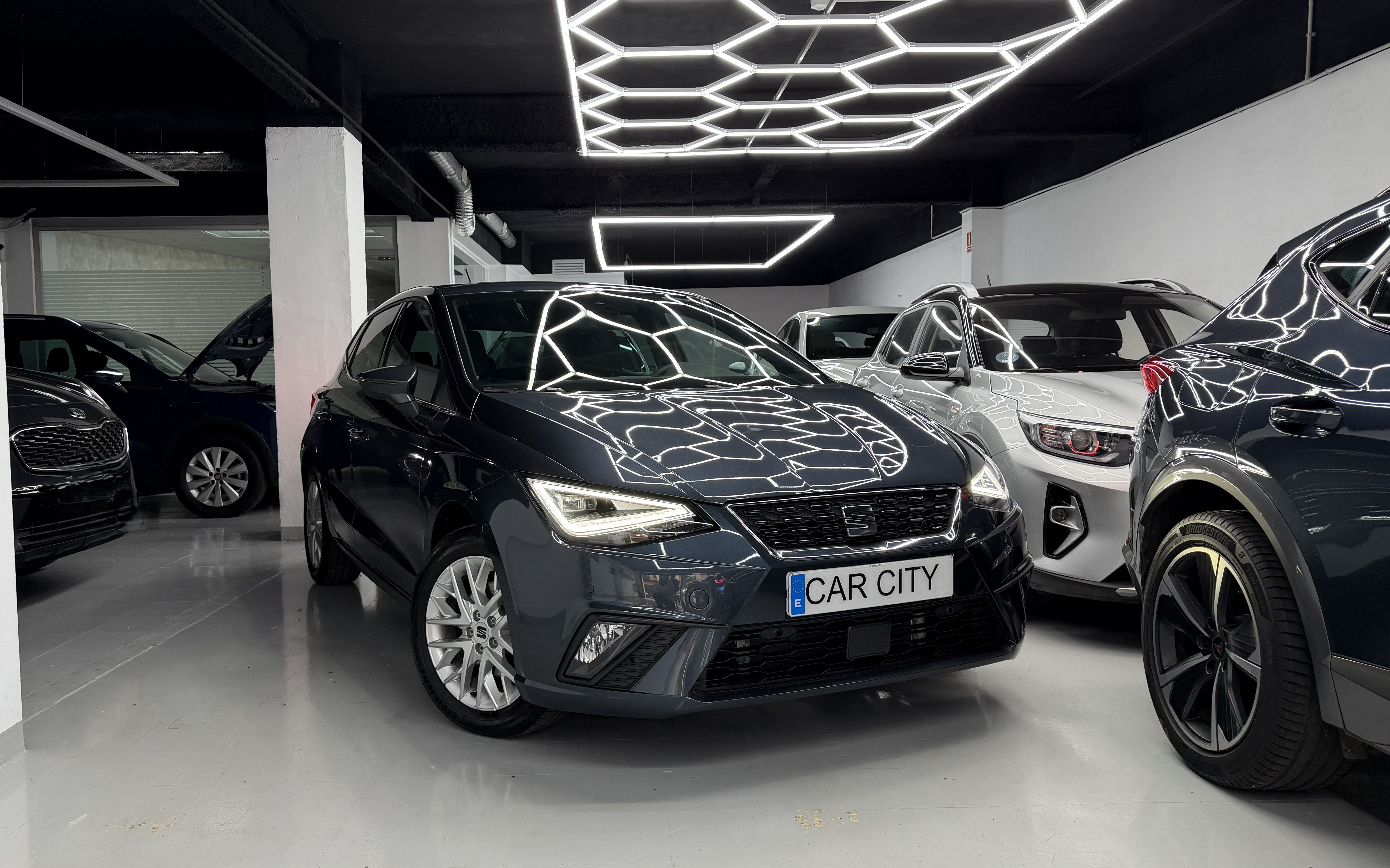 Coche de segunda mano Seat Ibiza en Barcelona - Vista 1