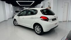 Miniatura de Peugeot 208 - Foto 2